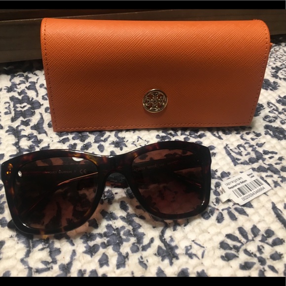 NEW TORY BURCH Women's Square Sunglasses - Picture 5 of 8